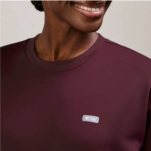 Figs Cornelia FORMx Crewneck Scrub Top - Picture 6 of 12